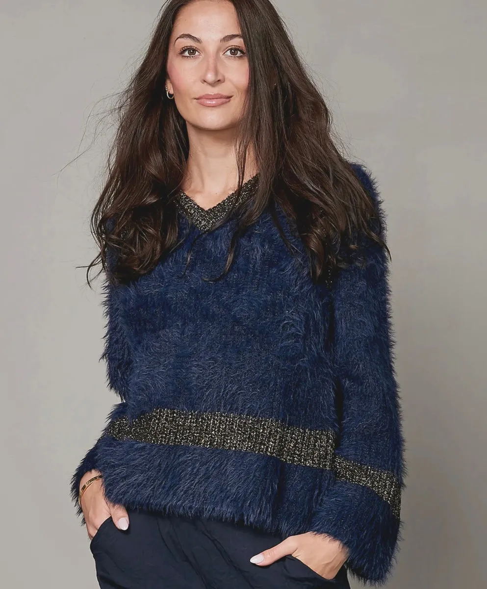 8139 Classic Navy Sweater