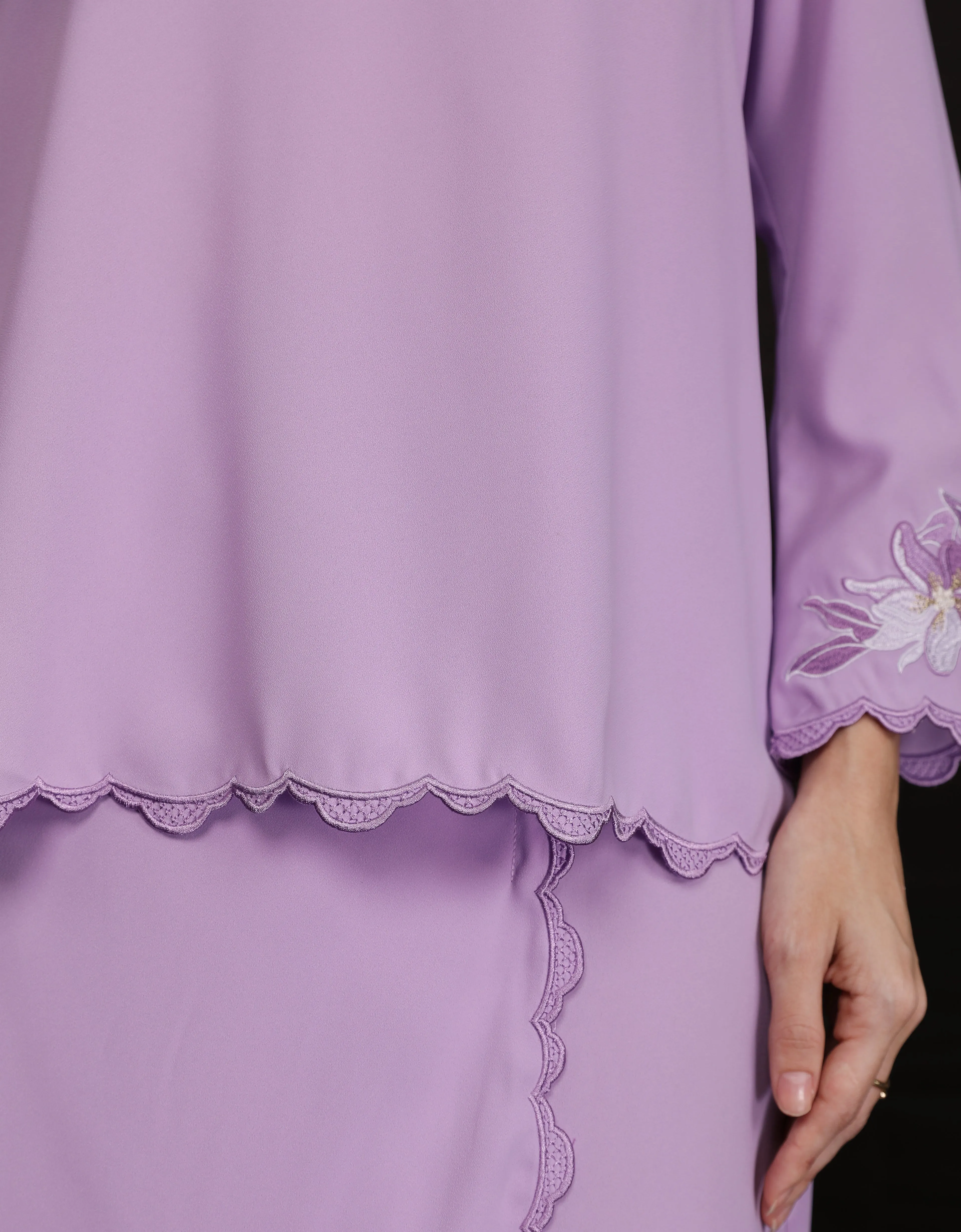 BAJU KURUNG KEDAH DANIELA (LILAC)