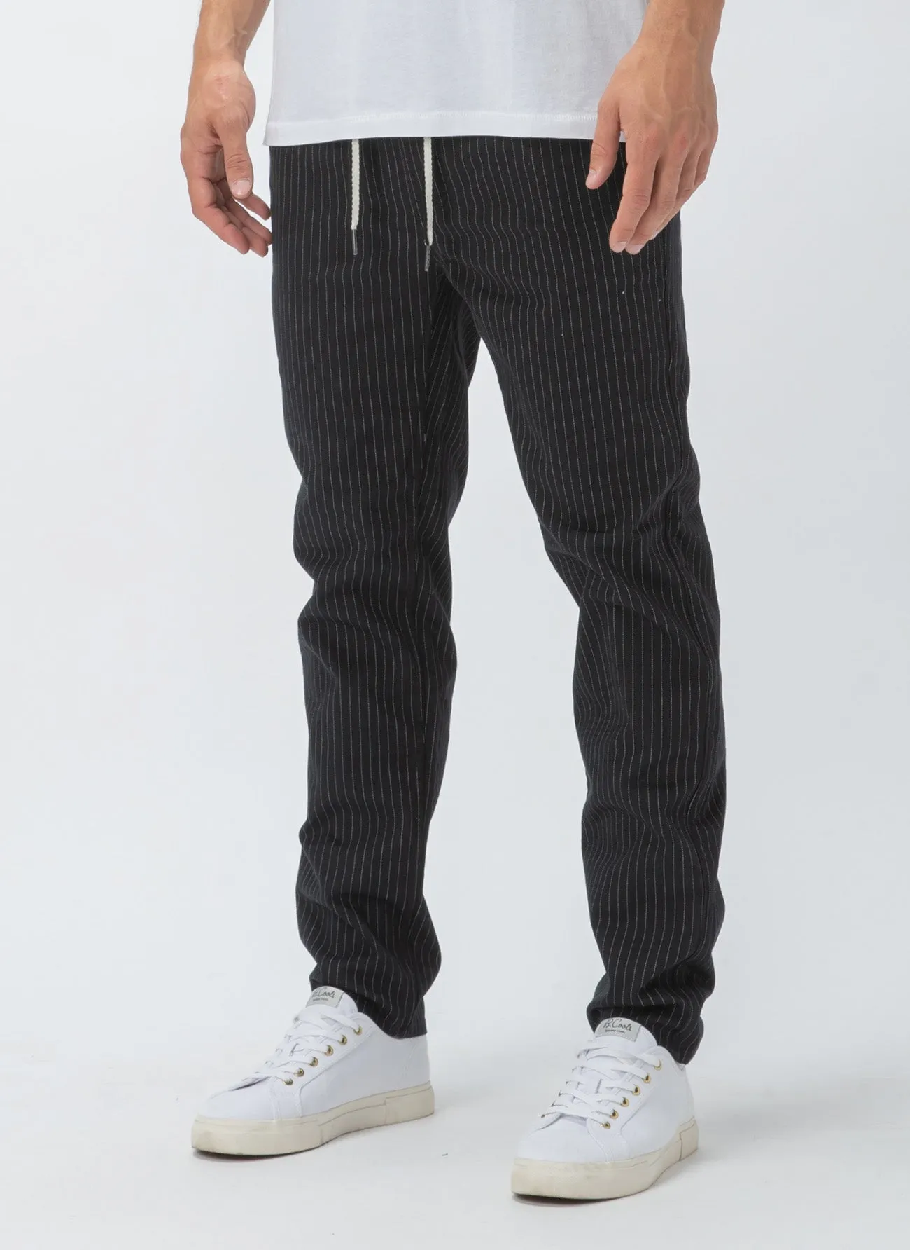 B.Slim Elastic Black Pinstripe