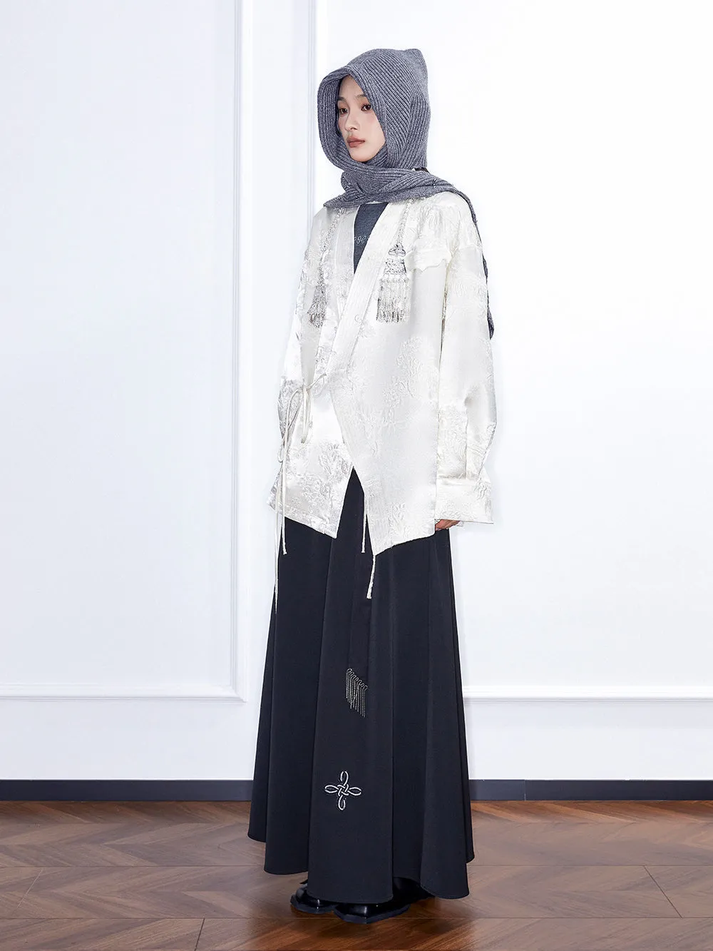 MUKZIN Linglong“Cloud River” Embroidered Sheen Asymmetrical Blouse