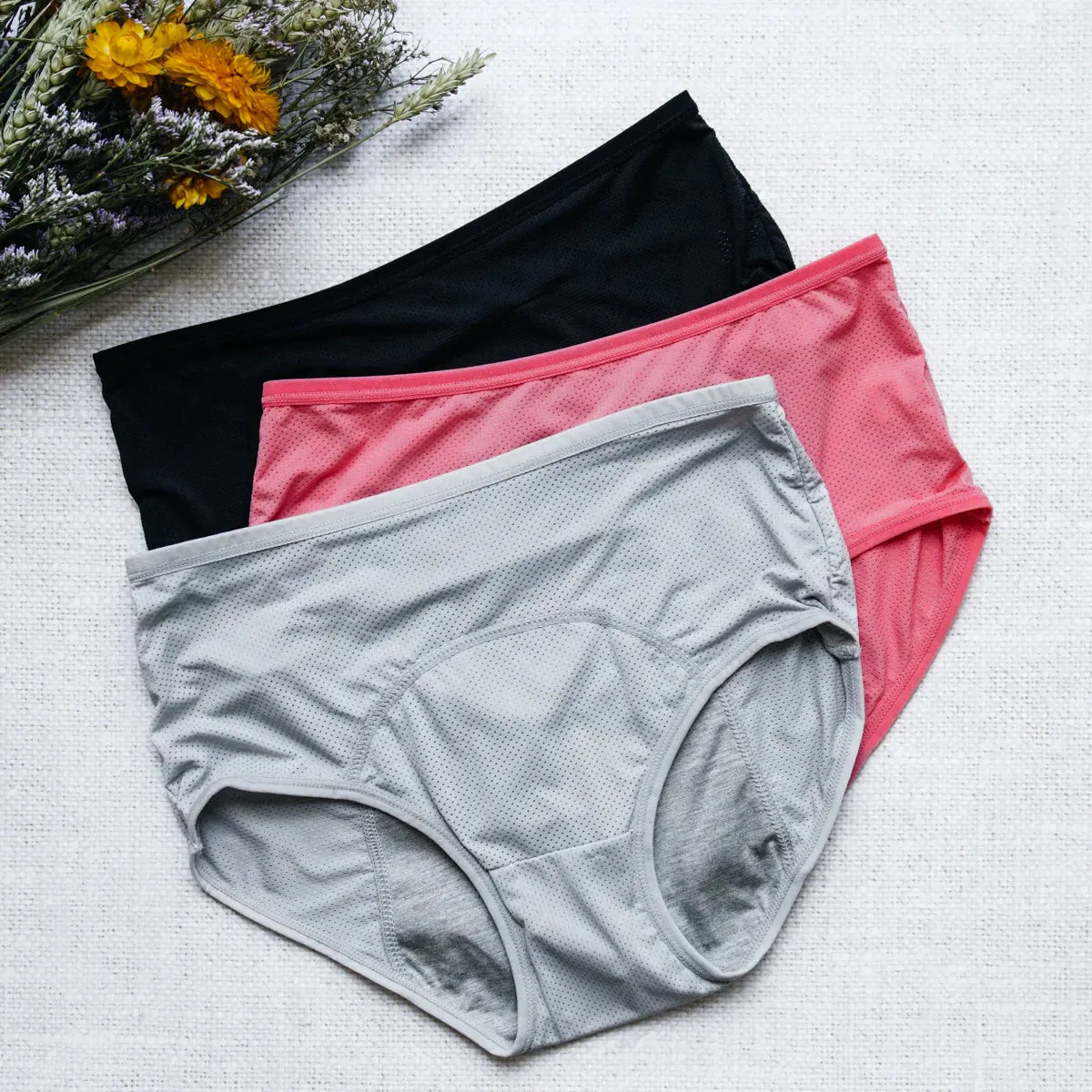 Pack de 5 culottes pour incontinence et les règles