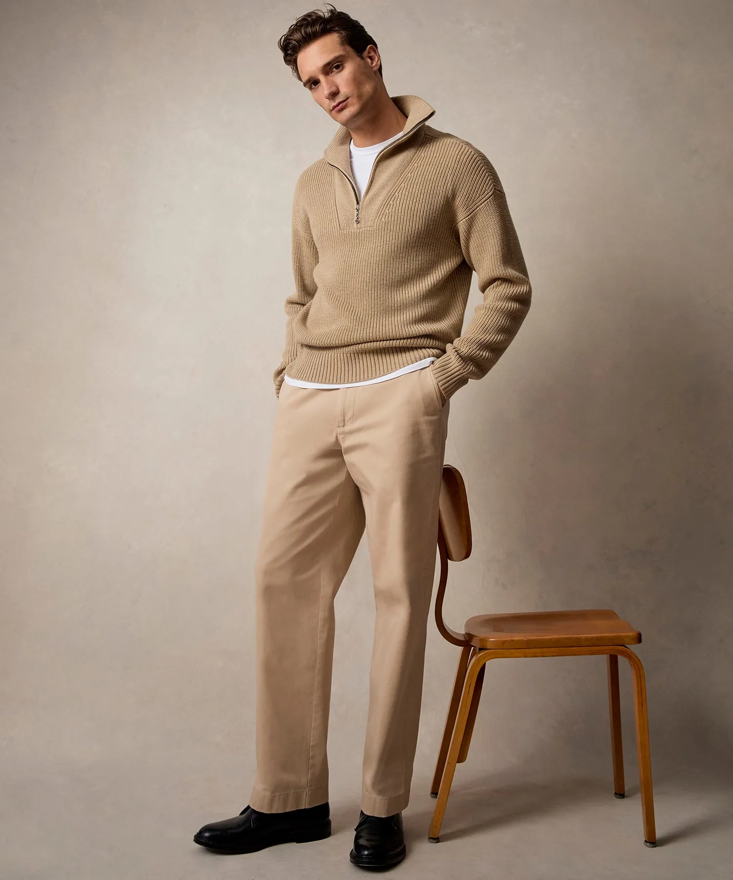 Relaxed Fit Favorite Chino in Desert Beige