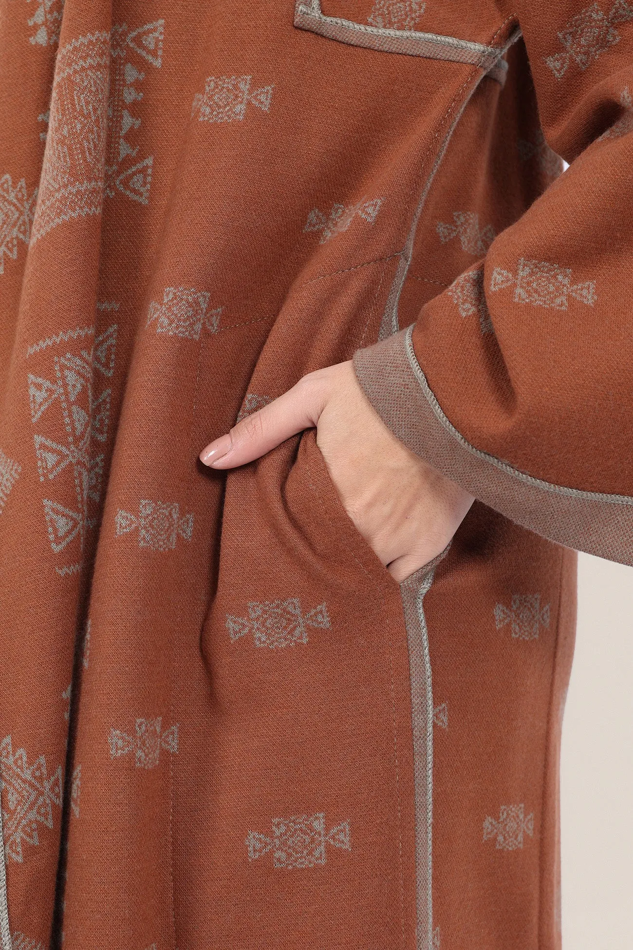 Reversible jacquard coat with hoodie