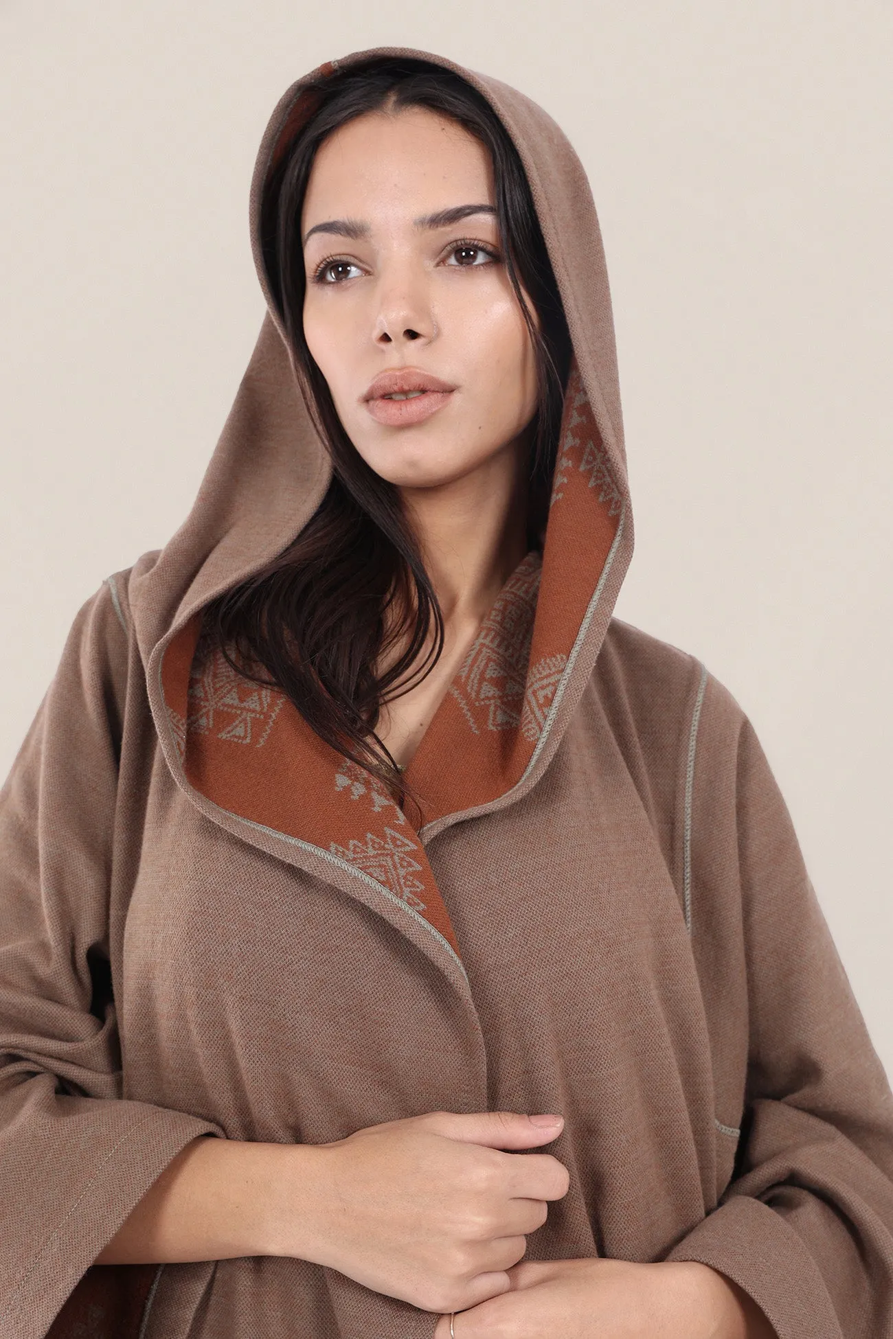 Reversible jacquard coat with hoodie