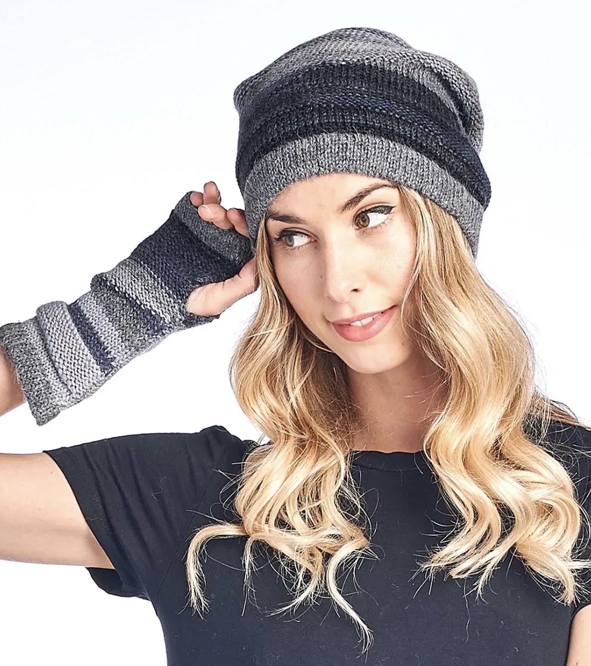 Shupaca Colorado Beanie -Charcoal