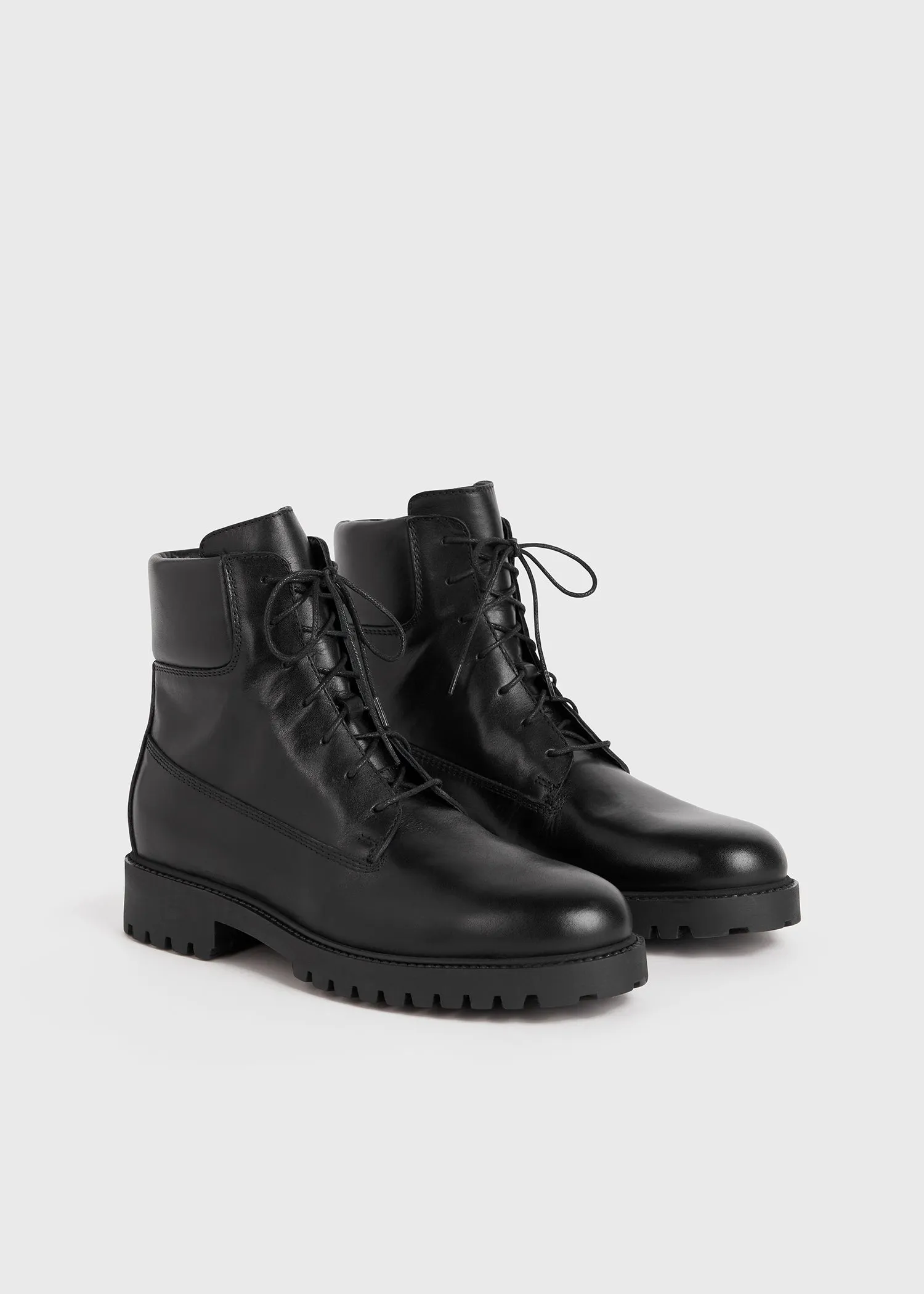 The Husky Boot black