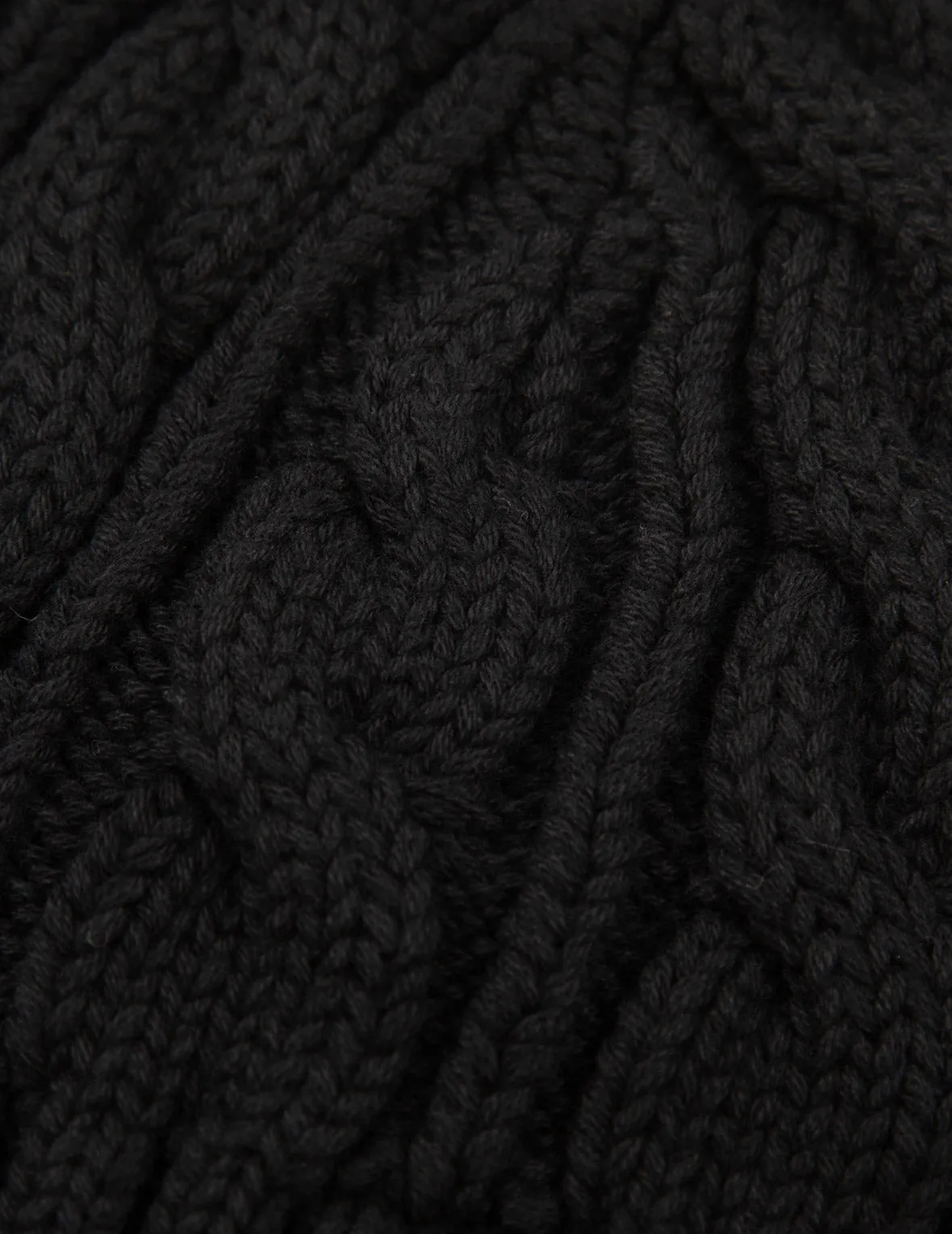 Twist-Straight Pattern Logo Label Knit Beanie