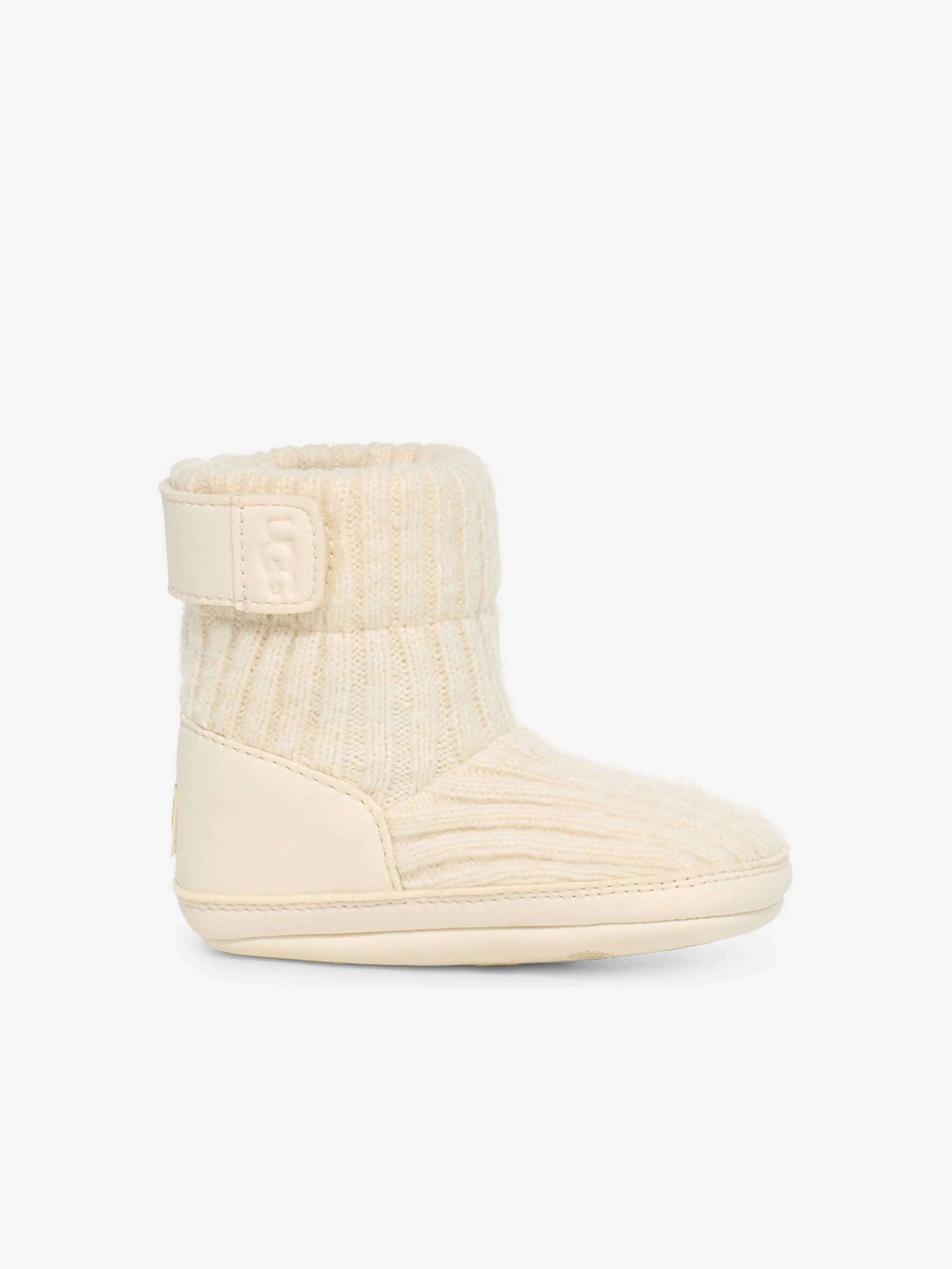 UGG Baby Skylar Boot and Beanie Gift Set in Ivory