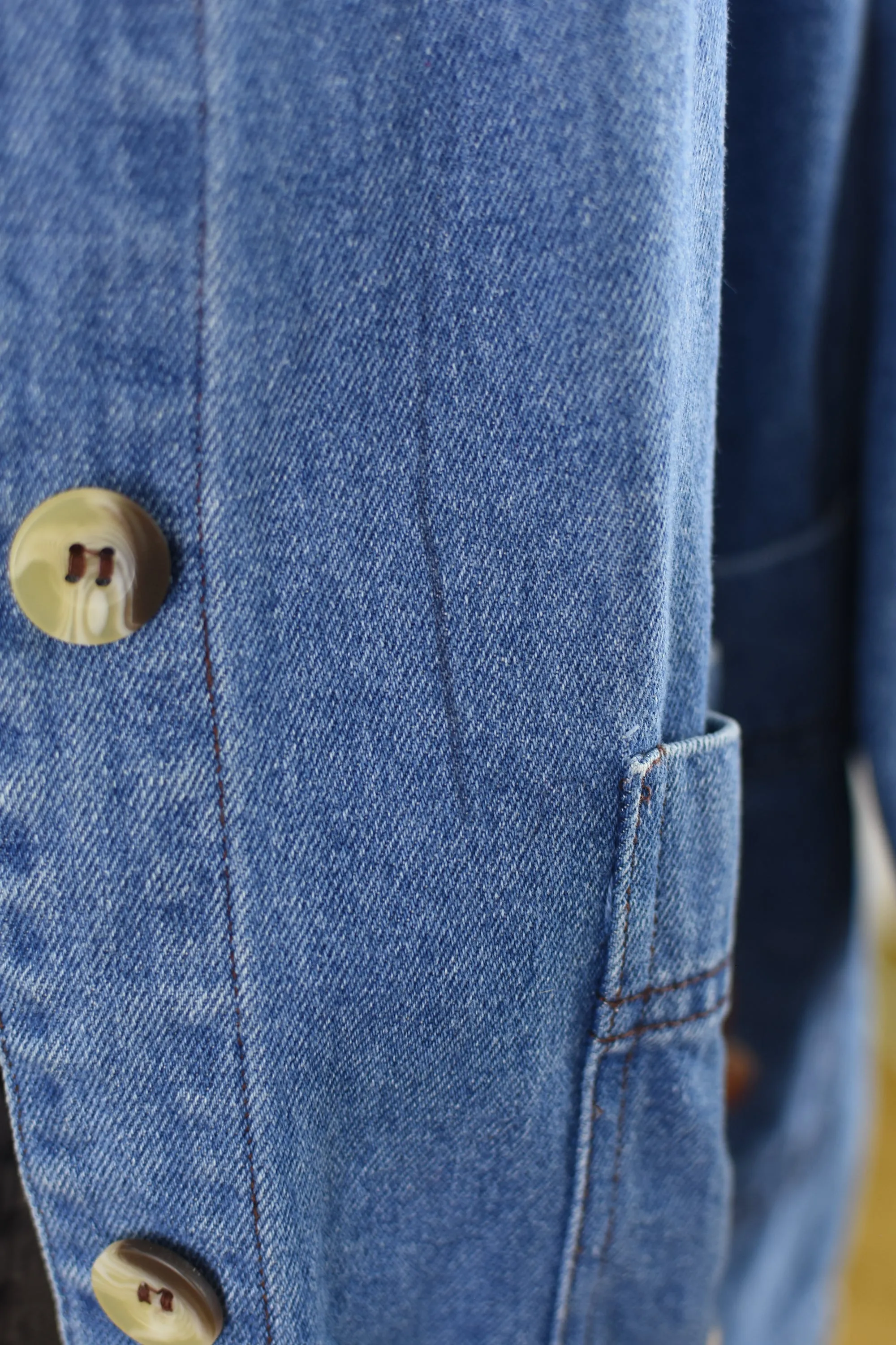 Vintage Jean Jacket with Embroidered Cats Motif, Women's Plus Size 1X