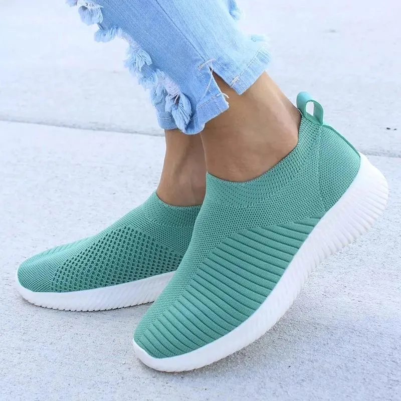 Women's flyknit slip on sneakers comfort walking sneakers summer breathable