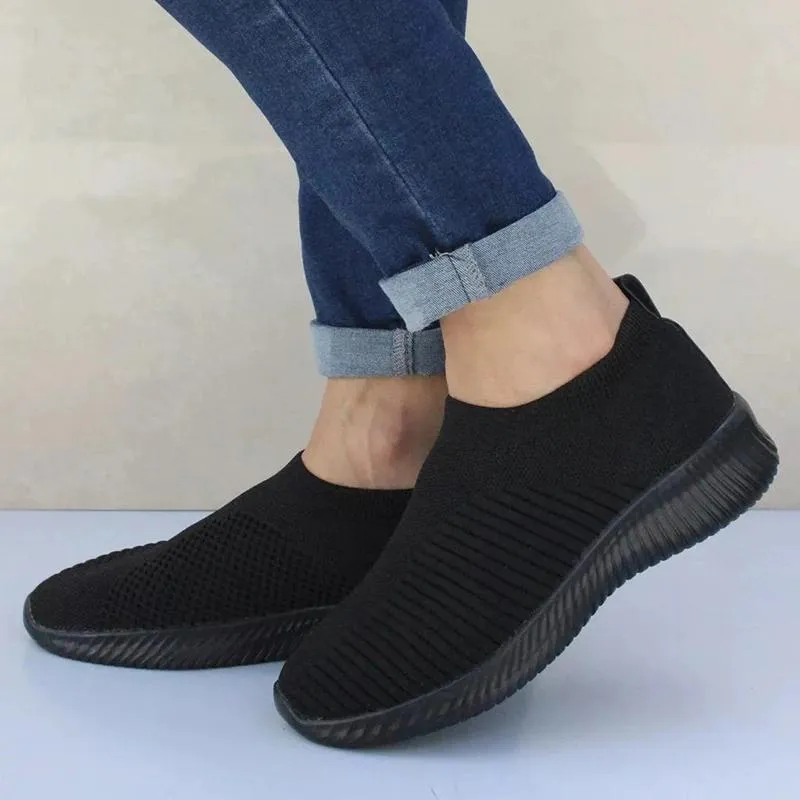 Women's flyknit slip on sneakers comfort walking sneakers summer breathable